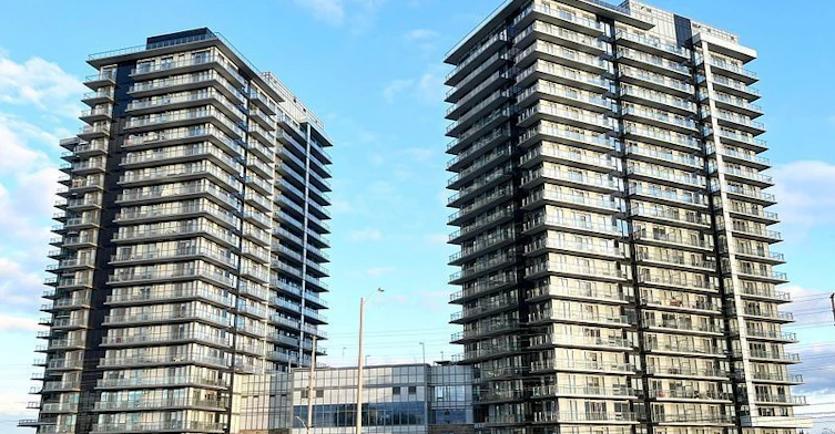 205-4655 Metcalfe Avenue, Mississauga, ON, L5M 0Z8