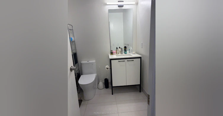 910-1808 St Clair Avenue W, Toronto, ON, M6N 0C1 - 9