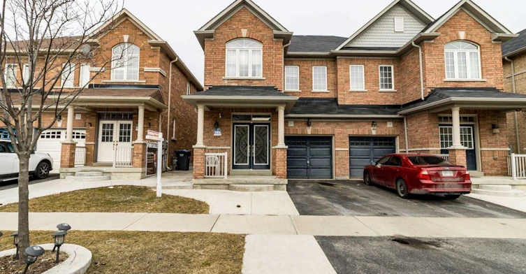 Upper-20 Pentonville Road, Brampton, ON, L6R 3R9 - 2