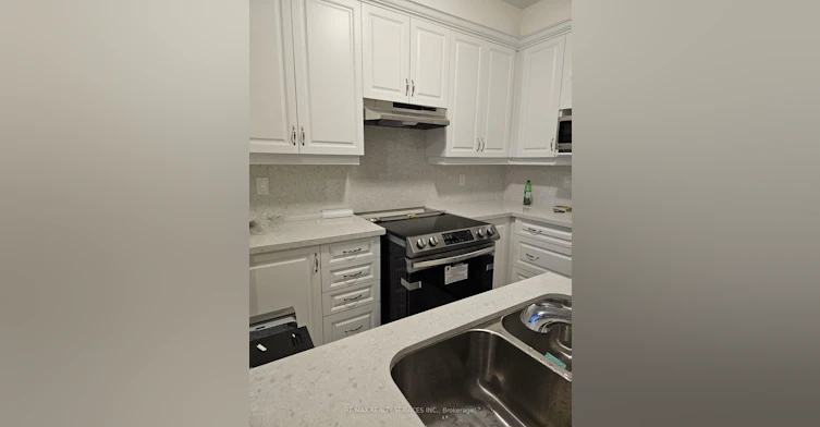 32 Donald Stewart Road, Brampton, ON, L7A 5J8 - 5
