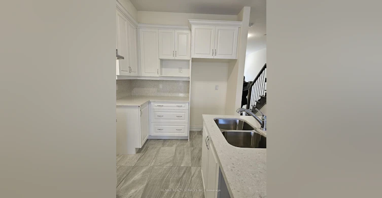 32 Donald Stewart Road, Brampton, ON, L7A 5J8 - 4