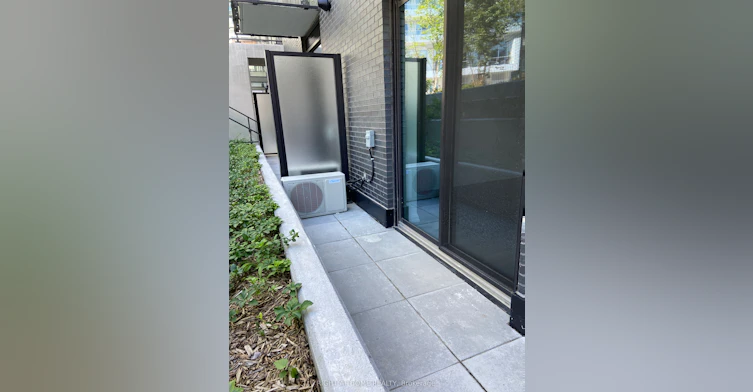 TH 17-15 Brin Drive, Toronto, ON, M8X 0B4 - 14