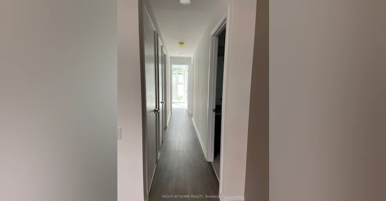 TH 17-15 Brin Drive, Toronto, ON, M8X 0B4 - 3