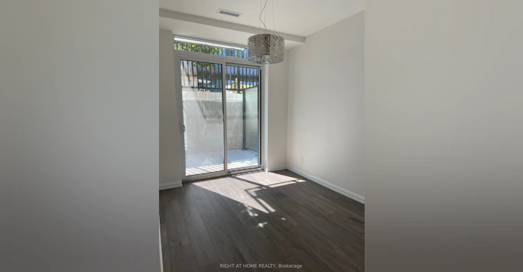 TH 17-15 Brin Drive, Toronto, ON, M8X 0B4 - 8