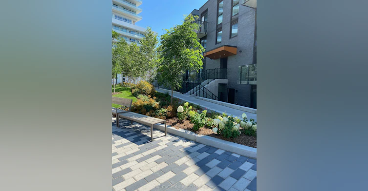 TH 17-15 Brin Drive, Toronto, ON, M8X 0B4 - 17