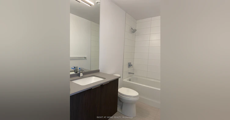 TH 17-15 Brin Drive, Toronto, ON, M8X 0B4 - 5