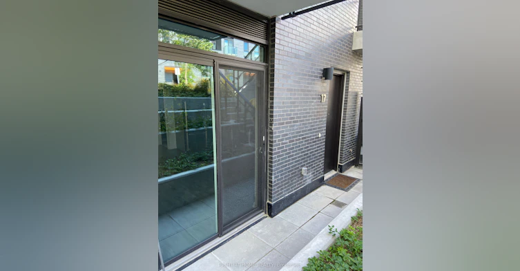 TH 17-15 Brin Drive, Toronto, ON, M8X 0B4 - 13