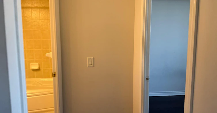 601-55 Strathaven Drive, Mississauga, ON, L5R 4G9 - 9