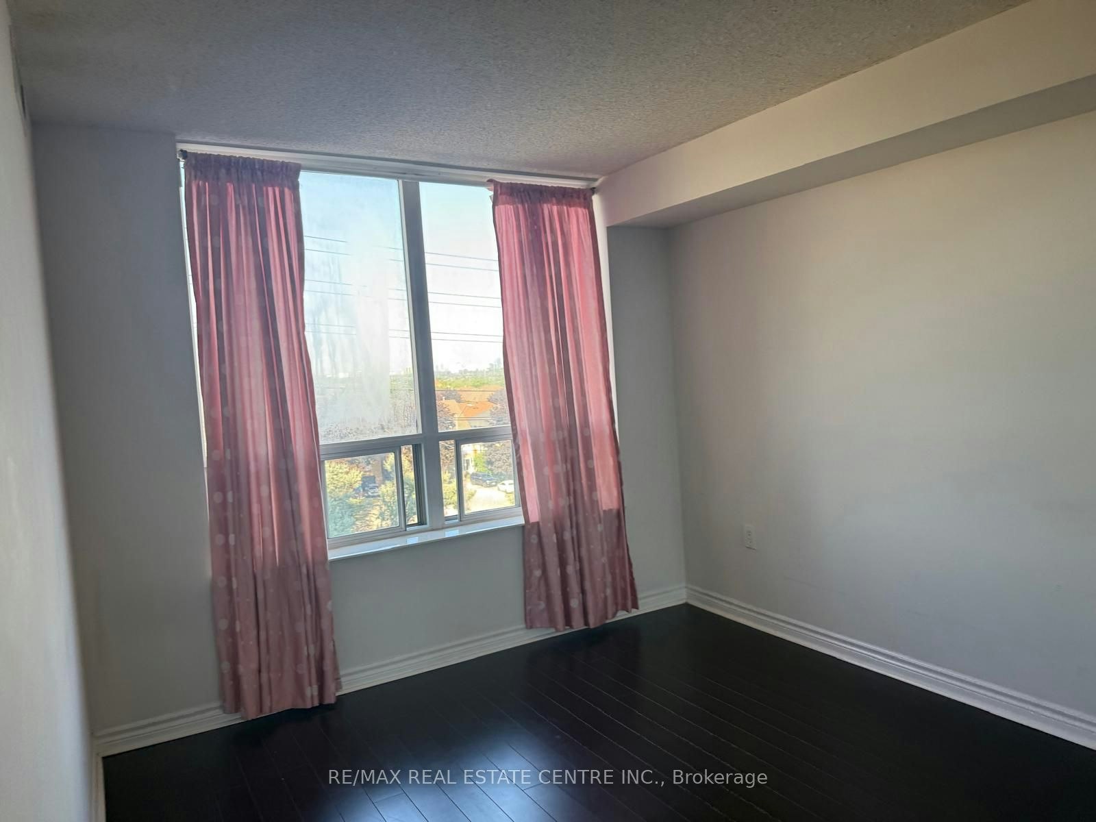 601-55 Strathaven Drive, Mississauga, ON, L5R 4G9 - 32