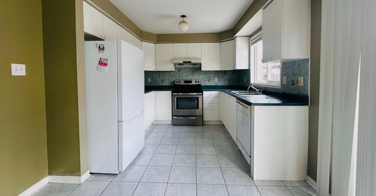 55 Linderwood Drive, Brampton, ON, L7A 1S4 - 4