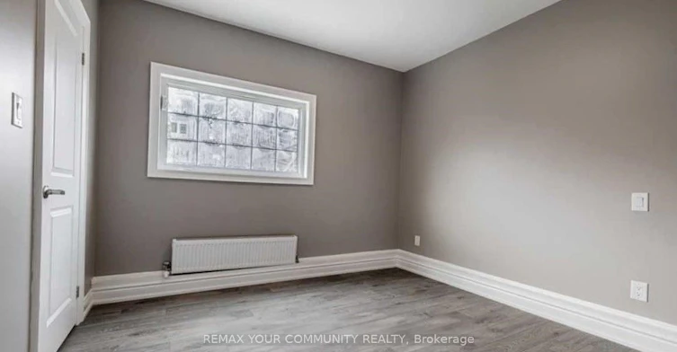 30 Westchester Road, Toronto, ON, M6M 2S5 - 4