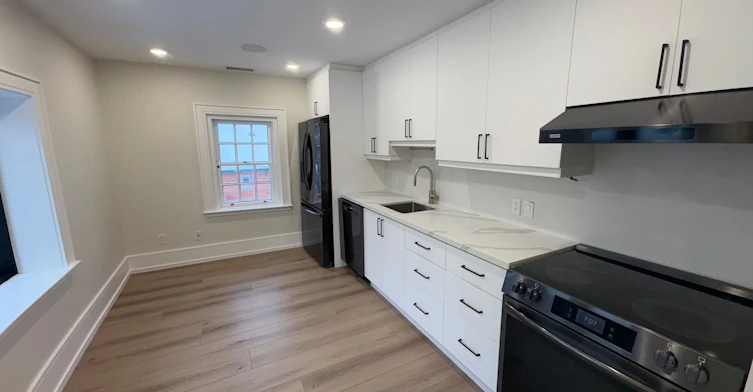 2nd Level-13 Thomas Street, Mississauga, ON, L5M 1Y4 - 4
