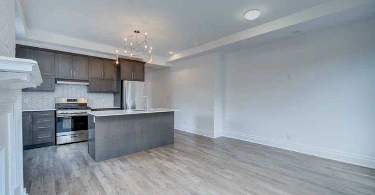 2B-1 Lansdowne Avenue, Toronto, ON, M6K 2V7 - 13