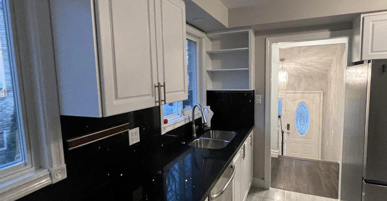30 Salisbury Circle, Brampton, ON, L6V 2Z5 - 5