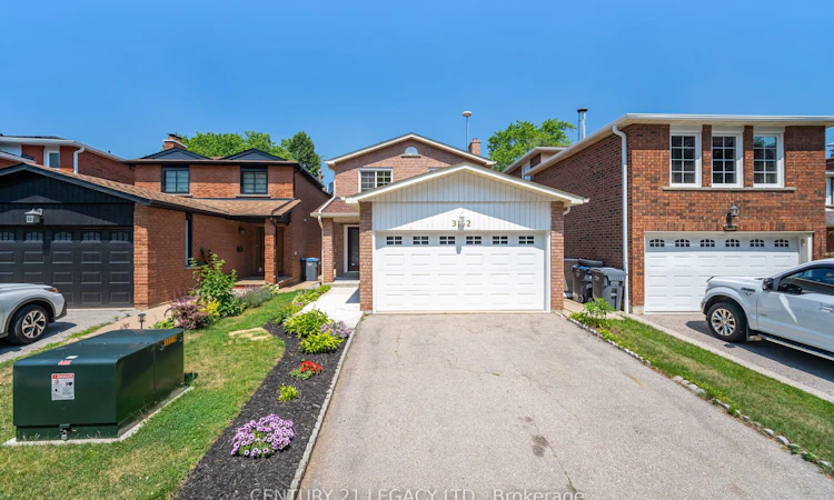 3182 Bracknell Crescent