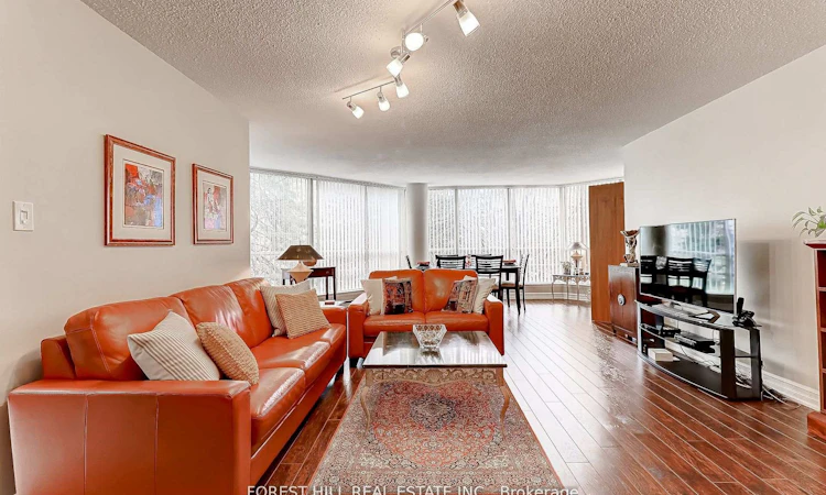 204-45 Kingsbridge Garden Circle