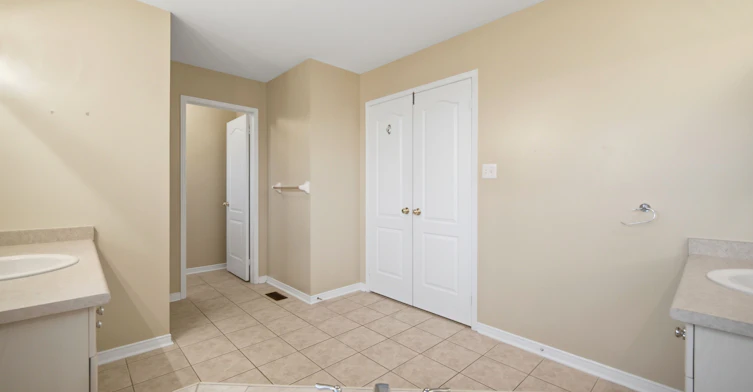 5218 Oscar Peterson Boulevard, Mississauga, ON, L5M 0E1 - 31