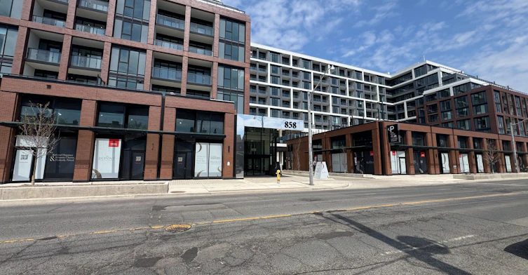 624-858 Dupont Street, Toronto, ON, M6G 0C1 - 2