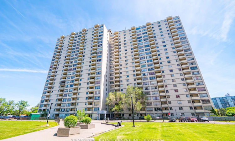 1708-320 Dixon Road