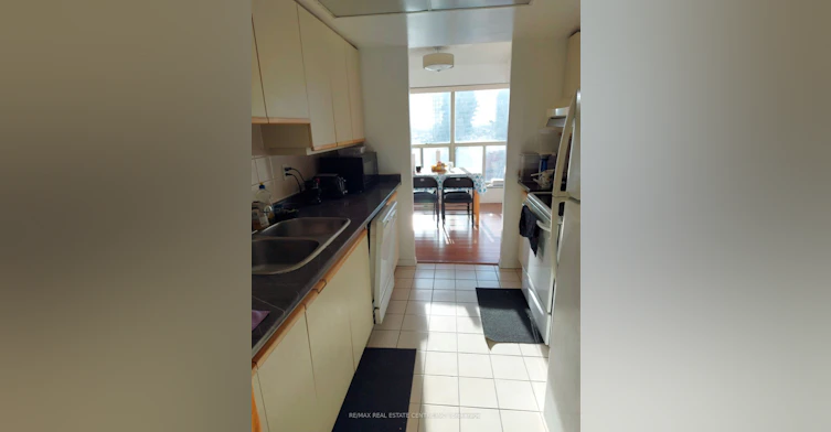 1710-335 Webb Drive, Mississauga, ON, L5B 4A1 - 3