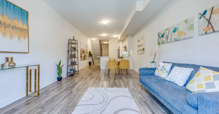Upper-1 - 1774A Lawrence Avenue W, Toronto, ON, M6L 0A3 - 18
