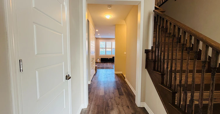 567 Bellflower Court, Milton, ON, L9E 1W5 - 3