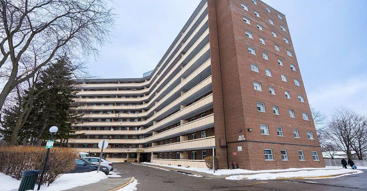 207-3577 Derry Road, Mississauga, ON, L4T 1B3