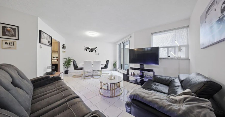 207-3577 Derry Road, Mississauga, ON, L4T 1B3 - 12