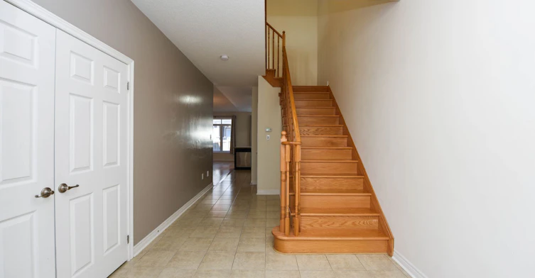 245 Sarah Cline Drive, Oakville, ON, L6M 0V3 - 5