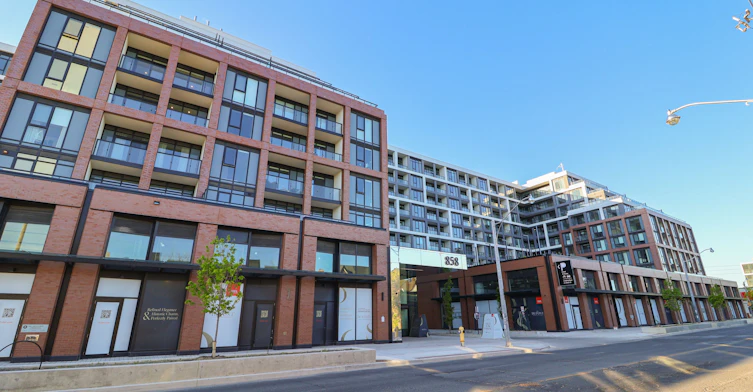 718-858 Dupont Street, Toronto, ON, M6G 0C1