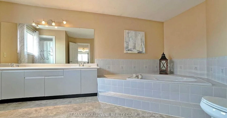 MAIN-1284 Creekside Drive, Oakville, ON, L6H 4Y5 - 15