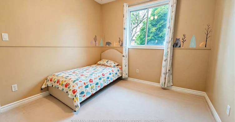 MAIN-1284 Creekside Drive, Oakville, ON, L6H 4Y5 - 14