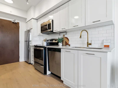 3604-2212 Lake Shore Boulevard W - 2