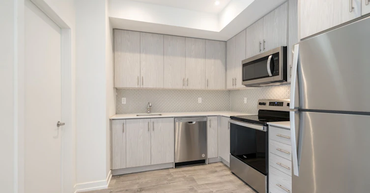 16-3550 Colonial Drive, Mississauga, ON, L5L 0C1 - 10