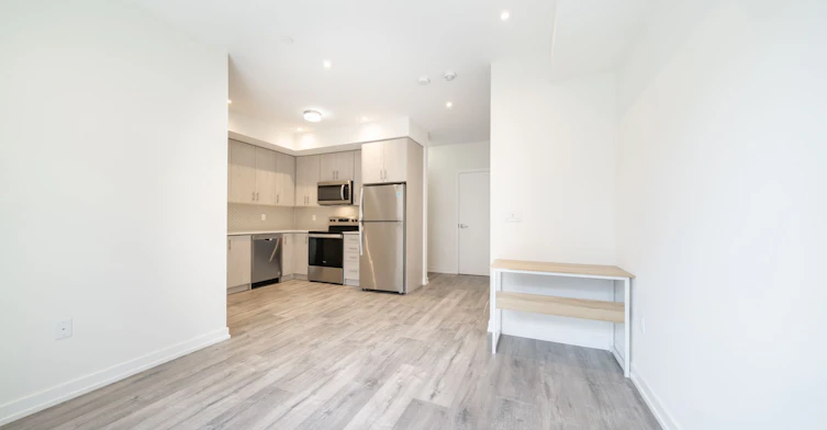 16-3550 Colonial Drive, Mississauga, ON, L5L 0C1 - 3