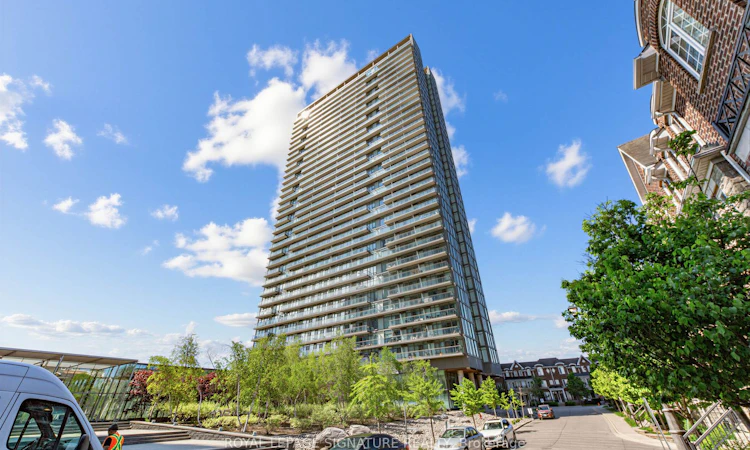 3203-105 The Queensway N/A