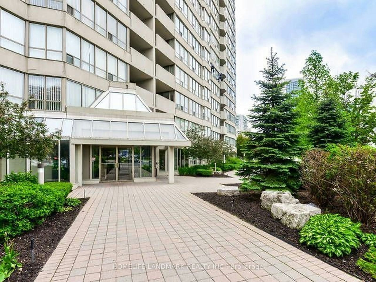 501-400 Webb Drive, Mississauga, ON, L5B 3Z7