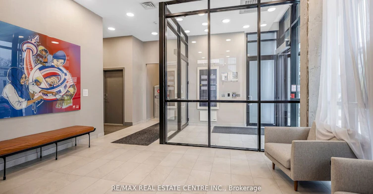 602-160 Canon Jackson Drive, Toronto, ON, M6M 0B6 - 5