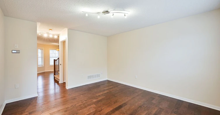842 Luxton Drive, Milton, ON, L9T 6Y3 - 9