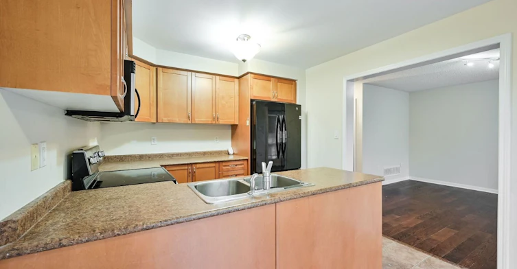 842 Luxton Drive, Milton, ON, L9T 6Y3 - 10