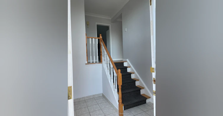 Main-3346 Ivernia Road, Mississauga, ON, L4Y 3E8 - 2
