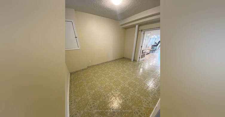 Lower-65 Newlin Crescent, Toronto, ON, M3L 1X5 - 5