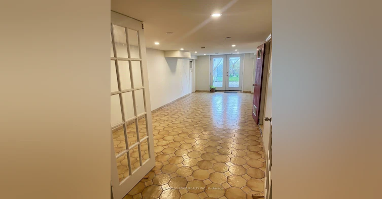 Lower-65 Newlin Crescent, Toronto, ON, M3L 1X5 - 4