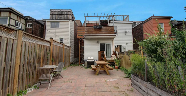 Lower-1012 Ossington Avenue, Toronto, ON, M6G 3V6 - 17