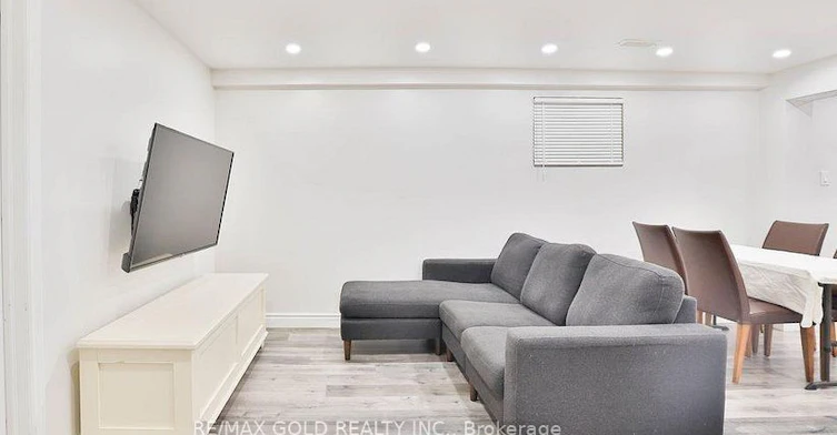 (Bsmt)-2673 Kingsberry Crescent, Mississauga, ON, L5B 2K6 - 2