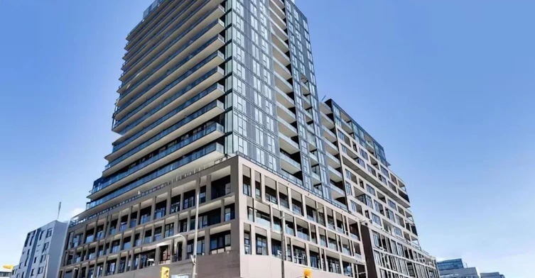 811-285 Dufferin Street, Toronto, ON, M6K 1E6