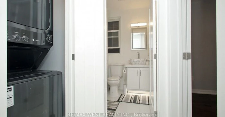 Upper Level-420 Annette Street, Toronto, ON, M6P 1R9 - 17