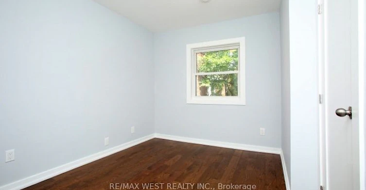 Upper Level-420 Annette Street, Toronto, ON, M6P 1R9 - 14