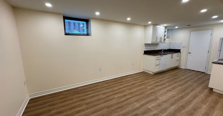 BSMT-102 Paulart Drive, Toronto, ON, M9B 3V9 - 6
