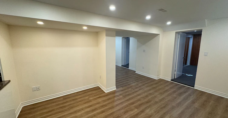 BSMT-102 Paulart Drive, Toronto, ON, M9B 3V9 - 11